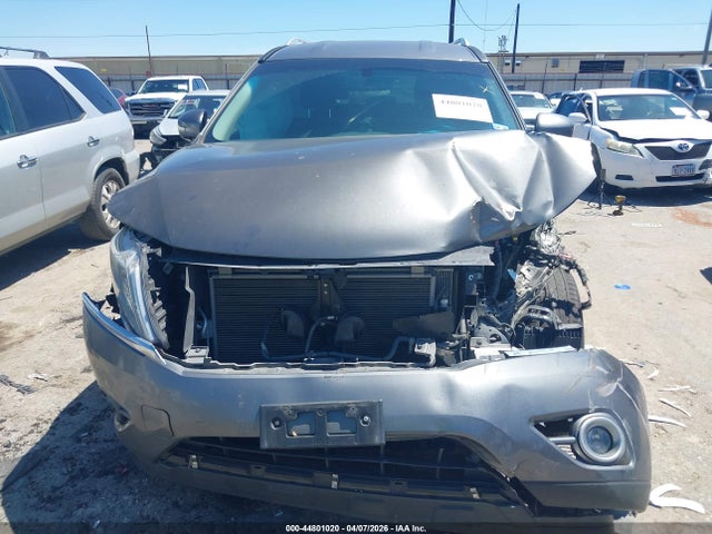 2016 Nissan Pathfinder Sv მანქანა იყიდება აუქციონზე, vin: 5N1AR2MN3GC666298, აუქციონის ნომერი: 44801020