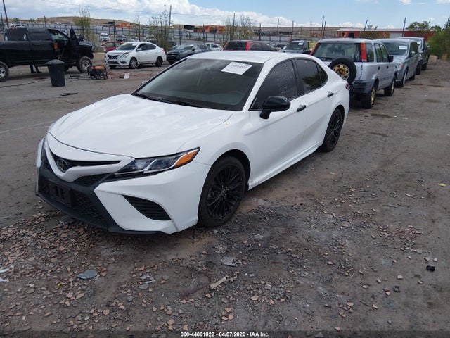 2020 Toyota Camry Se Nightshade Edition მანქანა იყიდება აუქციონზე, vin: 4T1G11AK6LU400591, აუქციონის ნომერი: 44801022