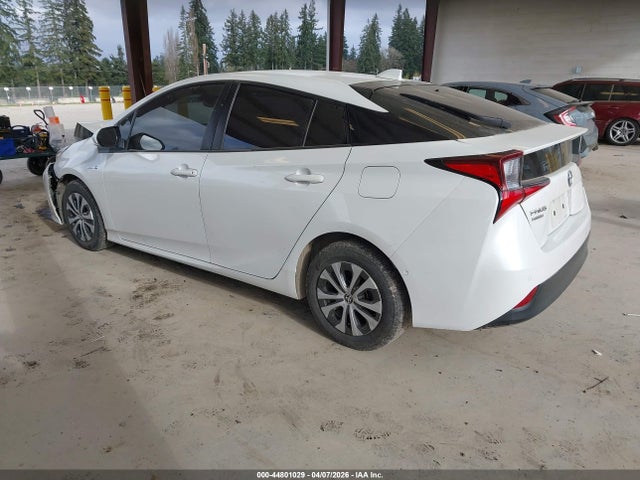 2021 TOYOTA PRIUS JTDL9MFU6M3030113 Photo 2