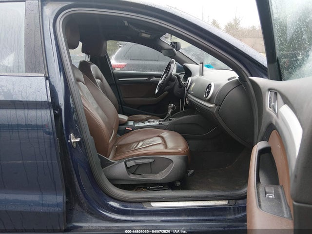 2017 AUDI A3 WAUB8GFFXH1049876 Photo 4