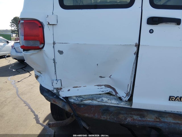 1996 Dodge Ram Van B2500 მანქანა იყიდება აუქციონზე, vin: 2B7HB21X8TK138876, აუქციონის ნომერი: 44801045