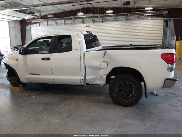 44801051 :رقم المزاد ، 5TFBT541X7X008284 vin ، 2007 Toyota Tundra Sr5 4.7l V8 مزاد بيع