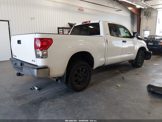 44801051 :رقم المزاد ، 5TFBT541X7X008284 vin ، 2007 Toyota Tundra Sr5 4.7l V8 مزاد بيع