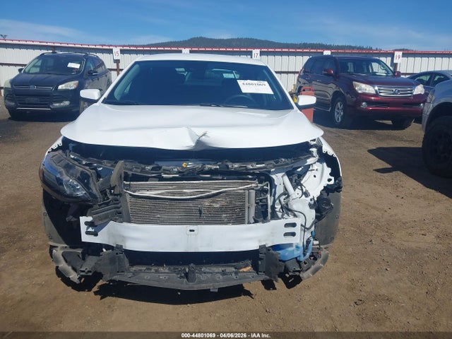 1G1ZD5ST7SF127417 Chevrolet Malibu Fwd 1lt