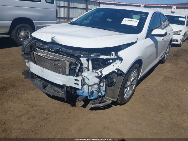 1G1ZD5ST7SF127417 Chevrolet Malibu Fwd 1lt