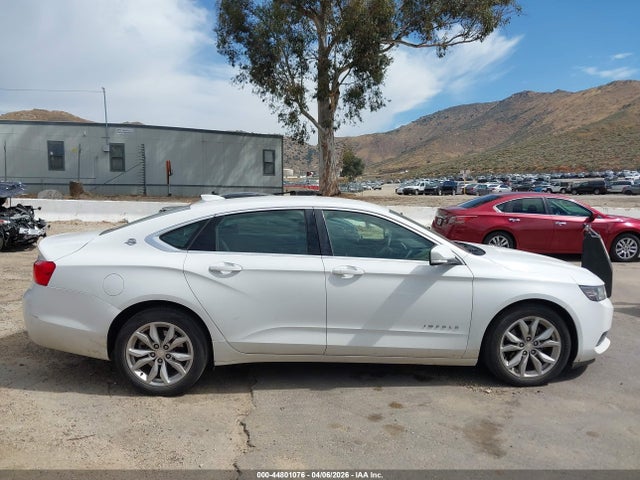Chevrolet IMPALA 1LT 2017 2G1105S35H9158661 Image 13