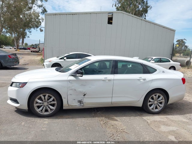 Chevrolet IMPALA 1LT 2017 2G1105S35H9158661 Image 14