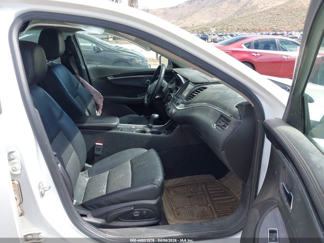 Chevrolet IMPALA 1LT 2017 2G1105S35H9158661 Image 5