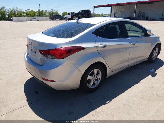 Продаж на аукціоні авто 2015 Hyundai Elantra Se, vin: 5NPDH4AE0FH565498, номер лоту: 44801082