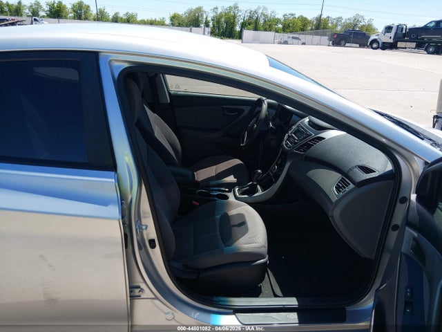 Продаж на аукціоні авто 2015 Hyundai Elantra Se, vin: 5NPDH4AE0FH565498, номер лоту: 44801082