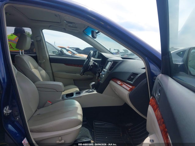 44801085 :رقم المزاد ، 4S4BRBLC2B3371030 vin ، 2011 Subaru Outback 2.5i Limited مزاد بيع