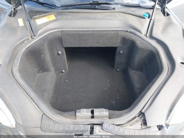 44801091 :رقم المزاد ، 5YJSA1CNXDFP27771 vin ، 2013 Tesla Model S مزاد بيع