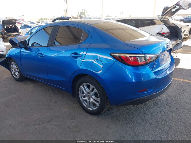 3MYDLBYV6JY319688 Toyota YARIS IA