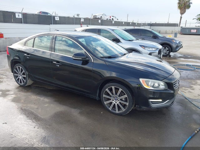 2014 VOLVO S60 YV1612FS4E1284207