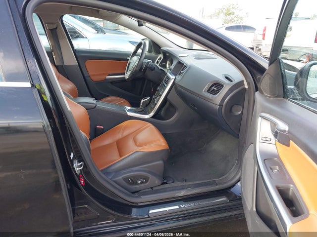 2014 VOLVO S60 YV1612FS4E1284207 Photo 4