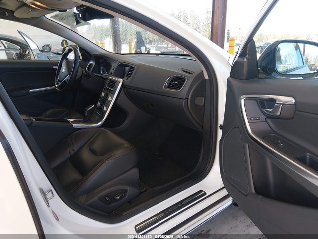 YV440MWK0H1026022 Volvo V60 Cross Country T5