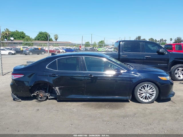 4T1BZ1HK1JU005871 Toyota Camry Xle V6