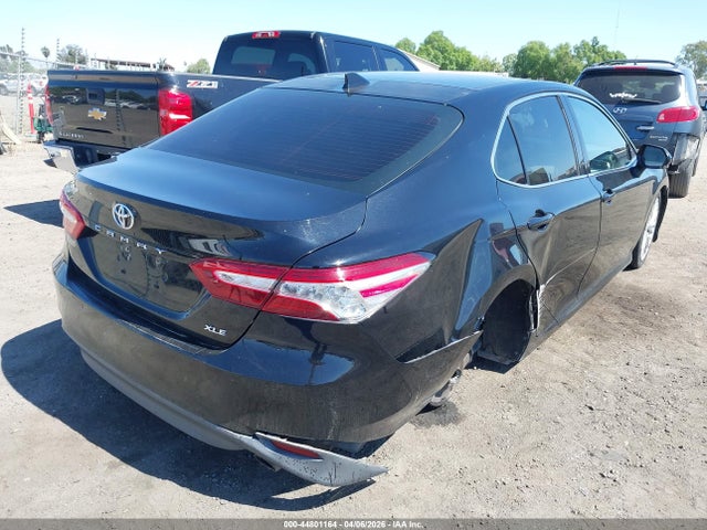 4T1BZ1HK1JU005871 Toyota Camry Xle V6