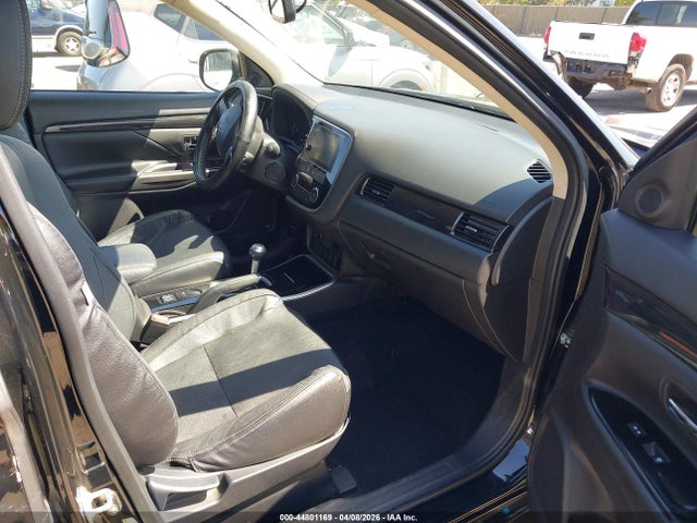 Продаж на аукціоні авто 2017 Mitsubishi Outlander Sel, vin: JA4AD3A36HZ068520, номер лоту: 44801169