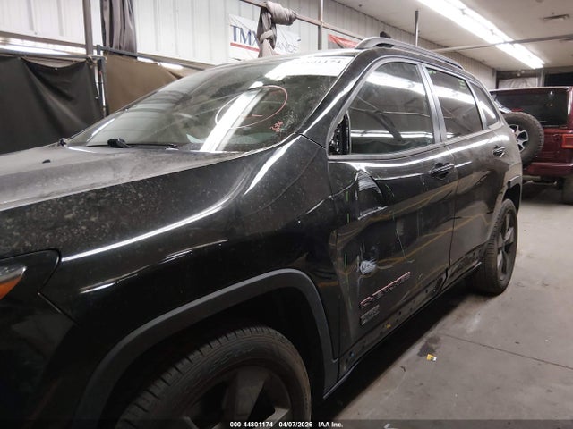 1C4PJLCB5GW371043 Jeep Cherokee 75th Anniversary
