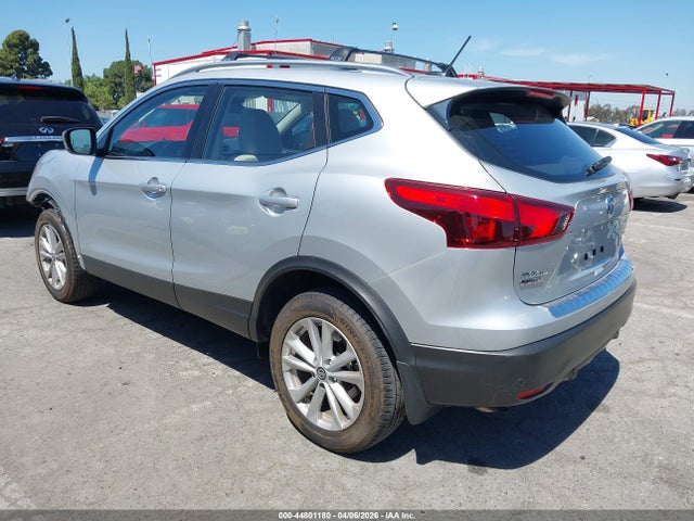 JN1BJ1CP0KW212498 Nissan Rogue Sport Sv