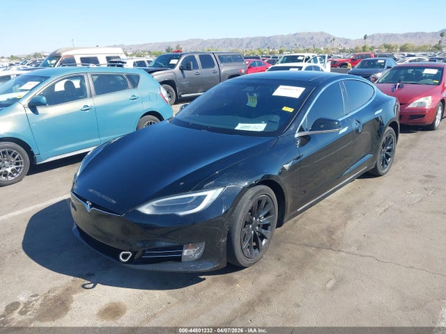 Продажа на аукционе авто 2018 Tesla Model S 100d/75d/p100d, vin: 5YJSA1E26JF273792, номер лота: 44801232