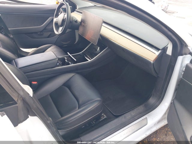 2020 Tesla Model 3 Standard Range Plus Rear-wheel Drive/standard Range Rear-wheel Drive მანქანა იყიდება აუქციონზე, vin: 5YJ3E1EA4LF614450, აუქციონის ნომერი: 44801257