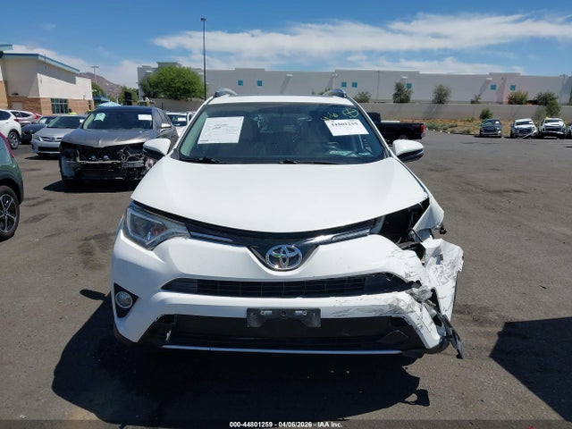 JTMWFREV2GJ066118 Toyota Rav4 Xle