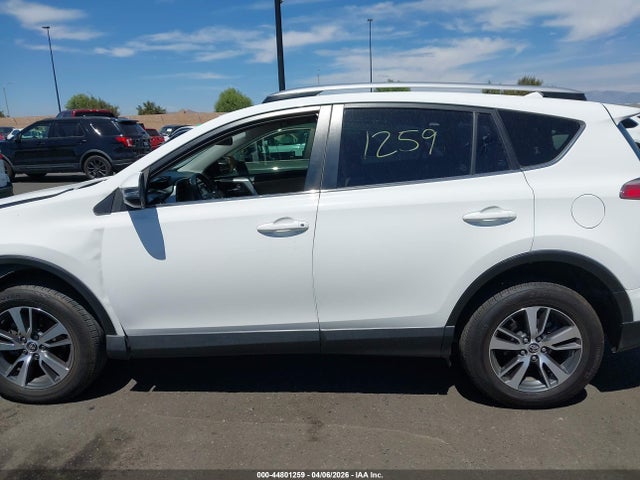 JTMWFREV2GJ066118 Toyota Rav4 Xle