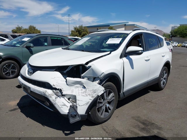 JTMWFREV2GJ066118 Toyota Rav4 Xle