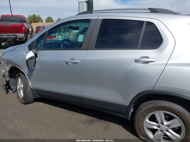 KL7CJPSB4MB324755 Chevrolet Trax Awd Lt