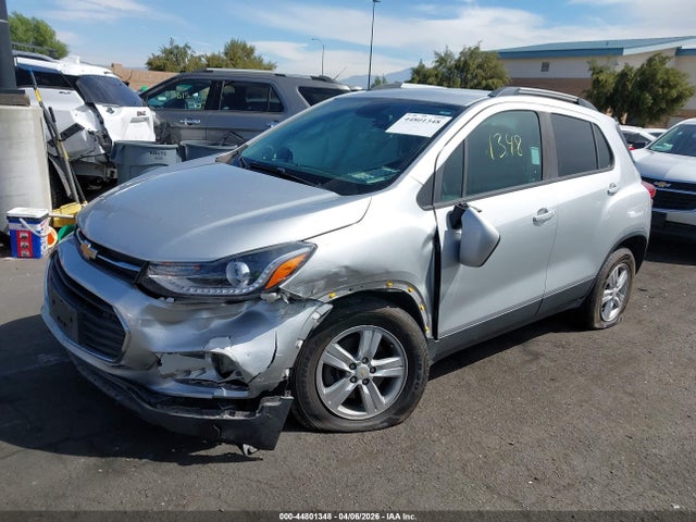 KL7CJPSB4MB324755 Chevrolet Trax Awd Lt