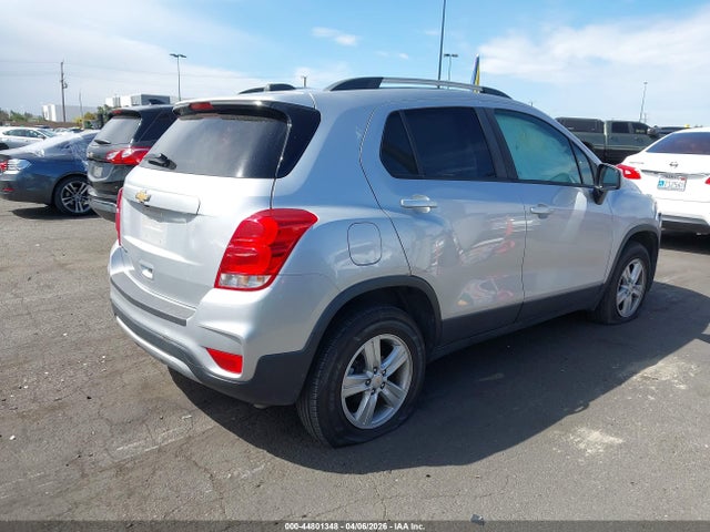 KL7CJPSB4MB324755 Chevrolet Trax Awd Lt