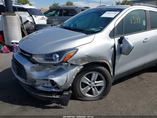 KL7CJPSB4MB324755 Chevrolet Trax Awd Lt