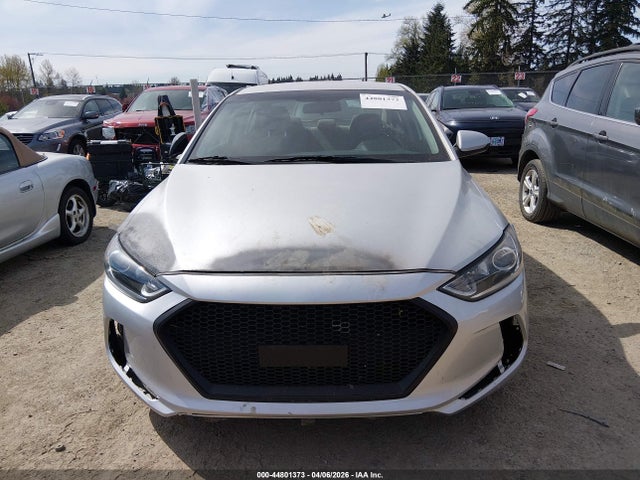 5NPD84LFXHH056141 Hyundai ELANTRA SE