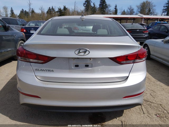 5NPD84LFXHH056141 Hyundai ELANTRA SE