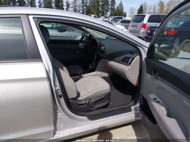 2017 HYUNDAI ELANTRA 5NPD84LFXHH056141 Photo 4