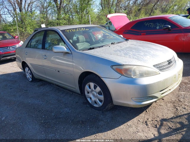 44801386 :رقم المزاد ، 4T1BE32KX3U717007 vin ، 2003 Toyota Camry Le مزاد بيع