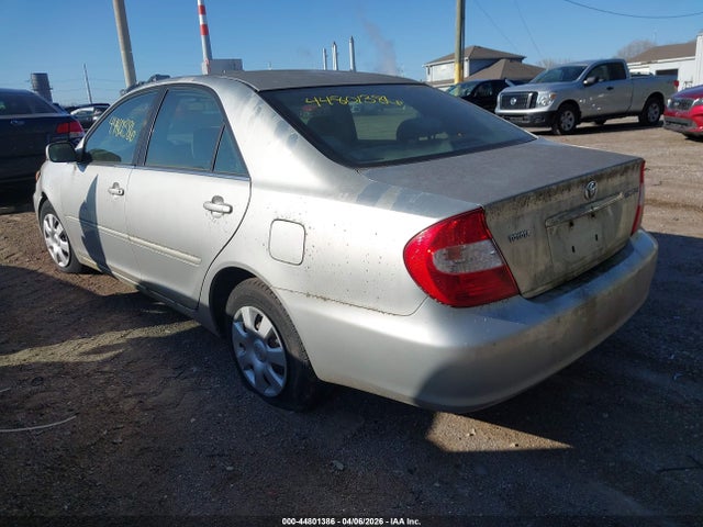 44801386 :رقم المزاد ، 4T1BE32KX3U717007 vin ، 2003 Toyota Camry Le مزاد بيع