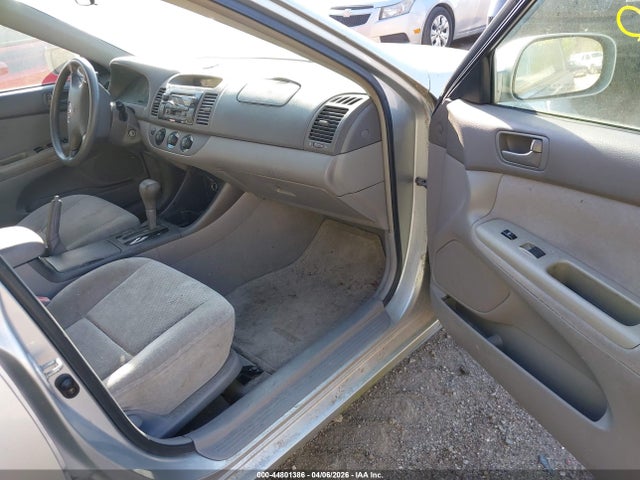 44801386 :رقم المزاد ، 4T1BE32KX3U717007 vin ، 2003 Toyota Camry Le مزاد بيع