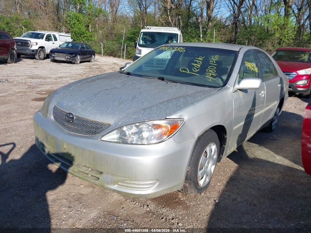 44801386 :رقم المزاد ، 4T1BE32KX3U717007 vin ، 2003 Toyota Camry Le مزاد بيع