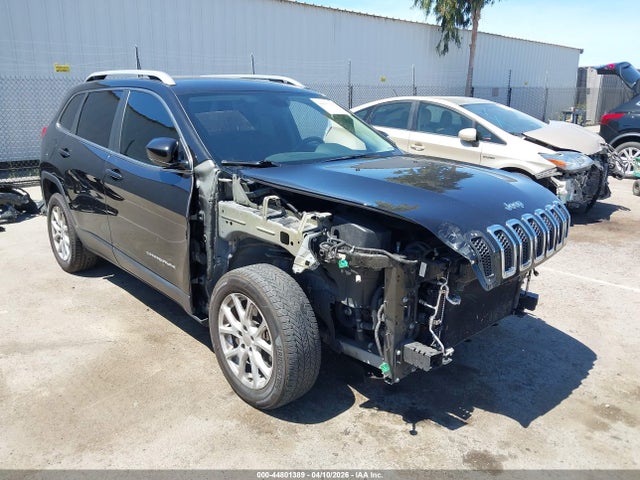 1C4PJLCS4GW208058 Jeep Cherokee Latitude