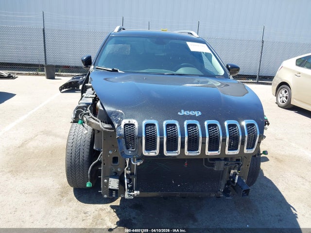 1C4PJLCS4GW208058 Jeep Cherokee Latitude