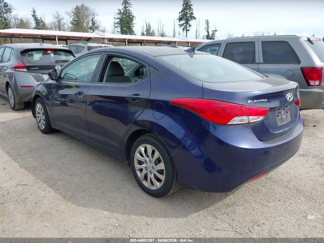 2011 HYUNDAI ELANTRA 5NPDH4AE2BH059844 Photo 2