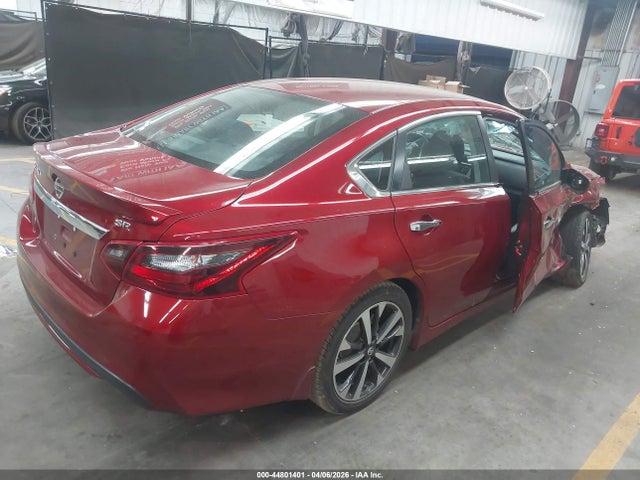 1N4AL3AP9JC137369 Nissan Altima 2.5 Sr