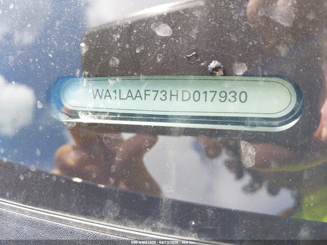 WA1LAAF73HD017930 Audi Q7 3.0t Premium