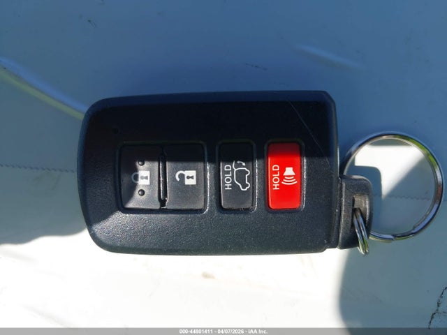 JTMYFREV8HJ139518 Toyota Rav4 Limited