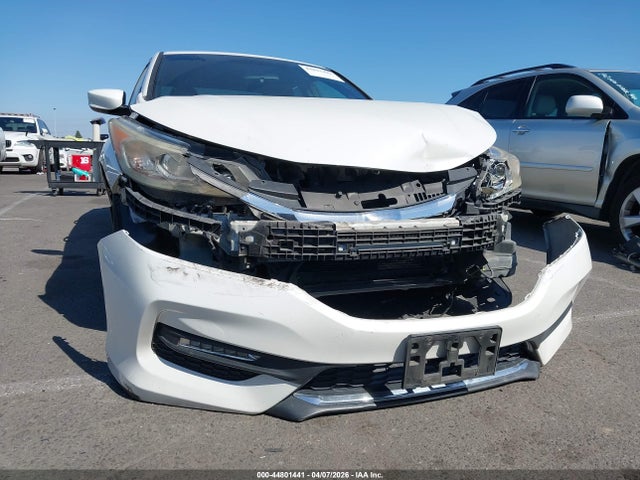 1HGCR2F18HA012595 Honda Accord Sport Se