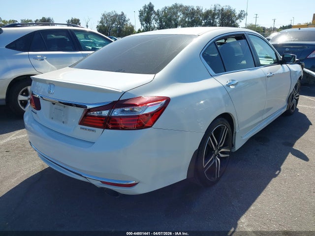 1HGCR2F18HA012595 Honda Accord Sport Se