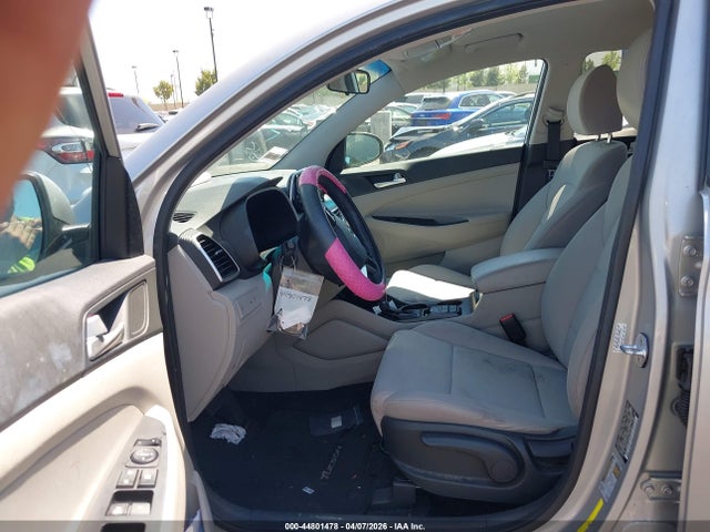 44801478 :رقم المزاد ، KM8J23A45LU102811 vin ، 2020 Hyundai Tucson Se مزاد بيع